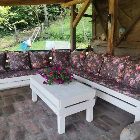 Stari Dud Beserovina Tatil Evi *