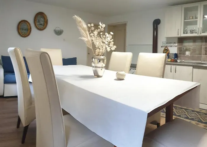 Tatil Evi Stari Dud Beserovina Bajina Basta