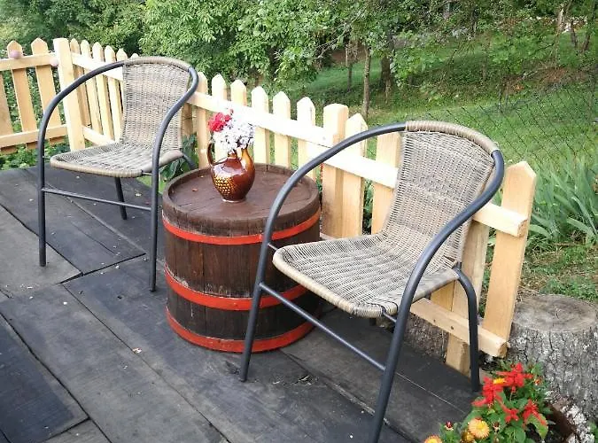 Stari Dud Beserovina Tatil Evi *