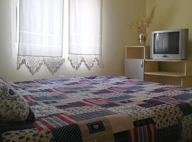 Stari Dud Beserovina Tatil Evi