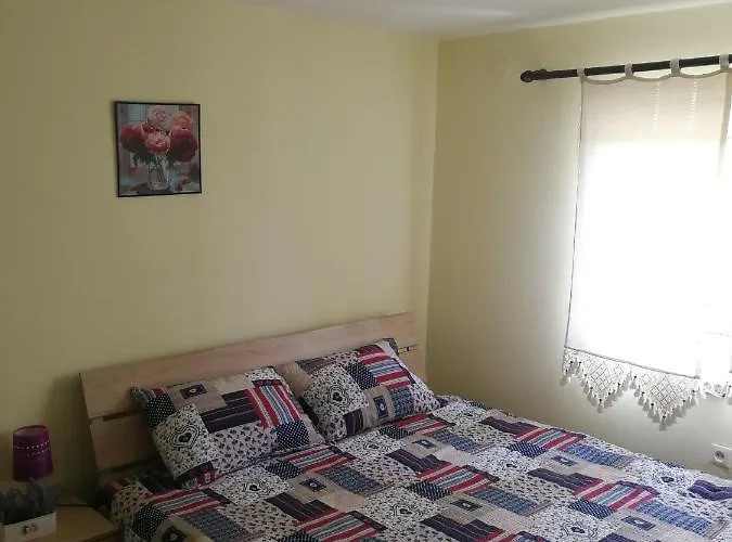 Tatil Evi Stari Dud Beserovina *