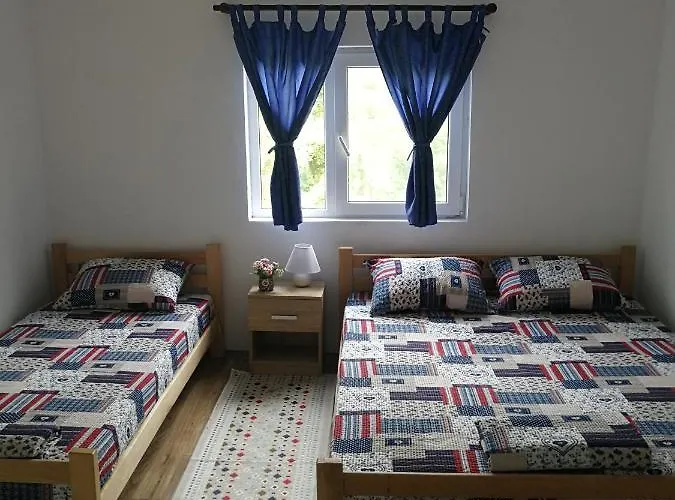 Stari Dud Beserovina Tatil Evi Bajina Basta