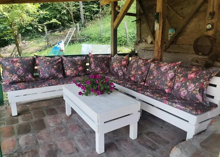 Stari Dud Beserovina Tatil Evi *